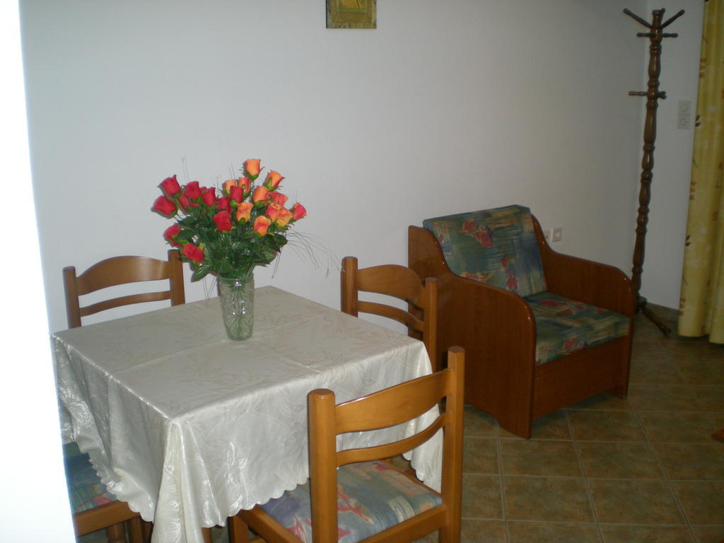 Gregory Studios Kokkari Room photo